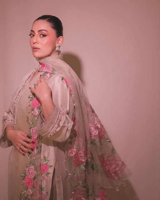 Lilac Handcrafted Cotton Net Suit with Organza Dupatta