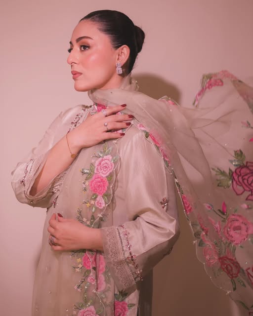 Lilac Handcrafted Cotton Net Suit with Organza Dupatta