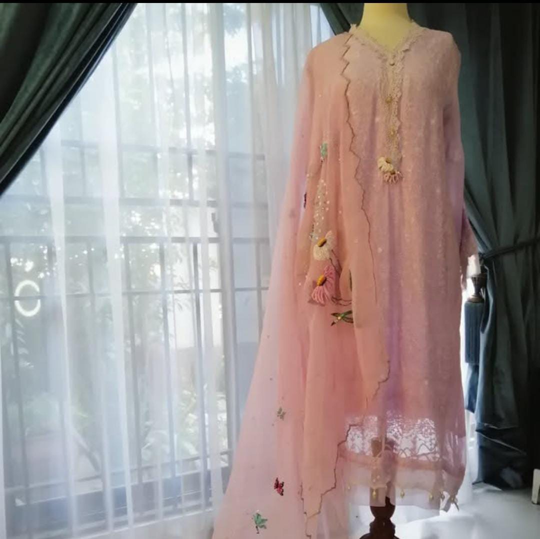 Lilac Handcrafted Cotton Net Suit with Organza Dupatta”